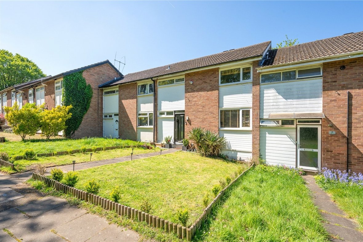 3 Bedroom House For SaleHouse For Sale in Canberra Close, St. Albans, Hertfordshire - View 3 - Collinson Hall