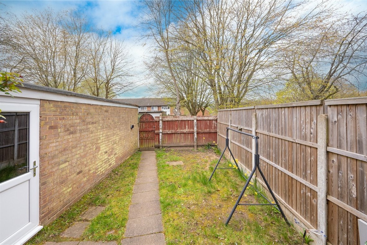 3 Bedroom House New InstructionHouse New Instruction in Canberra Close, St. Albans, Hertfordshire - View 15 - Collinson Hall