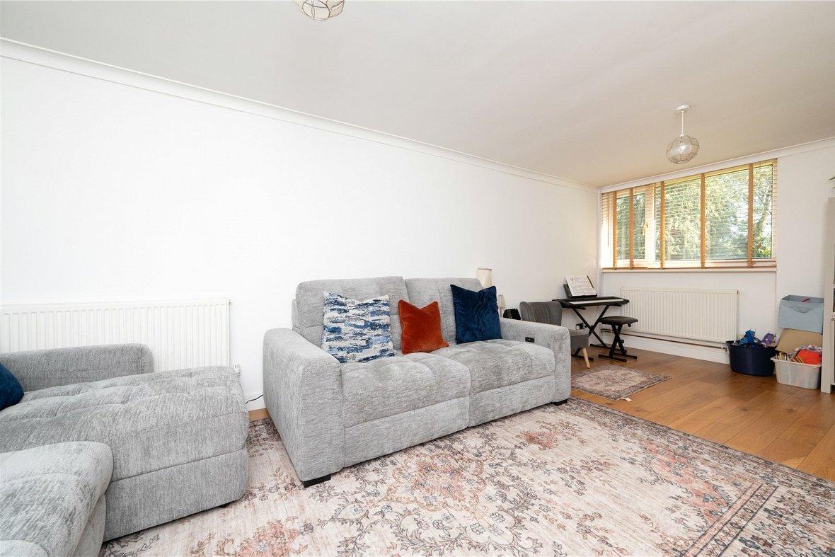 3 Bedroom House For SaleHouse For Sale in Canberra Close, St. Albans, Hertfordshire - View 15 - Collinson Hall
