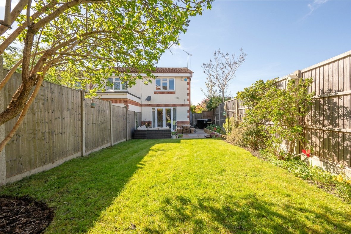 2 Bedroom House New InstructionHouse New Instruction in Carlbury Close, St. Albans, Hertfordshire - View 9 - Collinson Hall