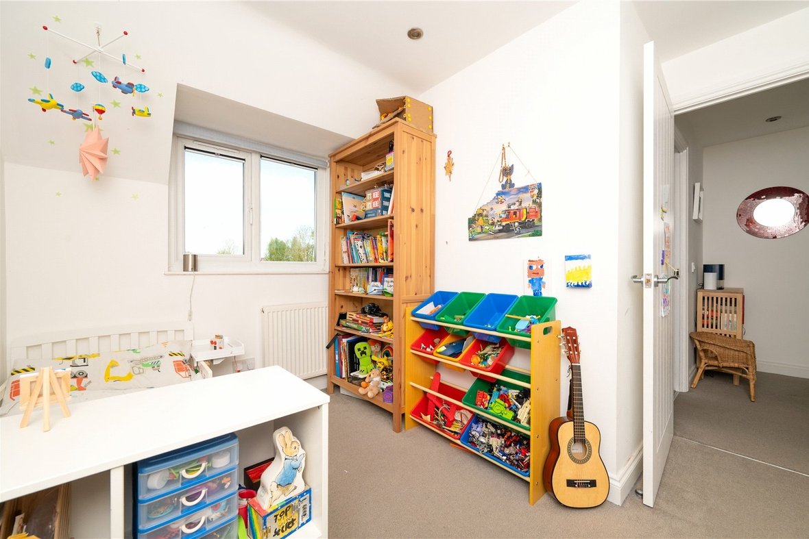 4 Bedroom House New InstructionHouse New Instruction in Buttermere Close, St Albans, Hertfordshire - View 15 - Collinson Hall