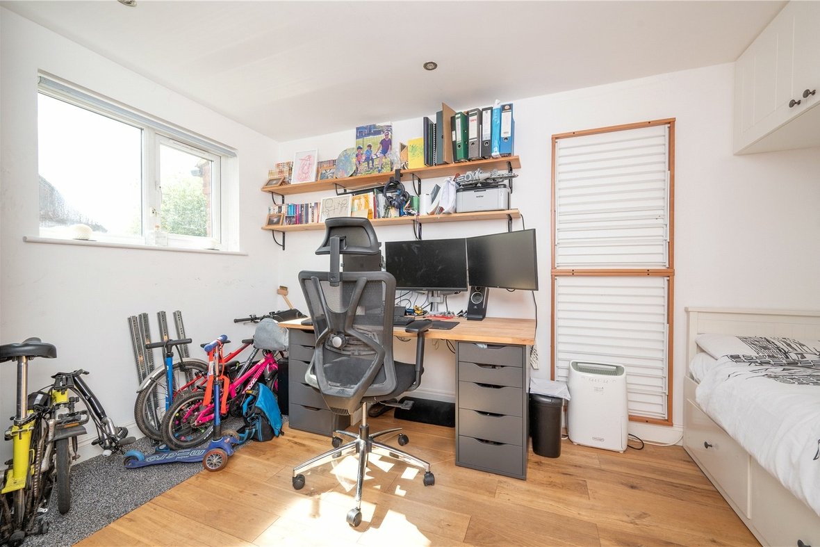 4 Bedroom House New InstructionHouse New Instruction in Buttermere Close, St Albans, Hertfordshire - View 13 - Collinson Hall