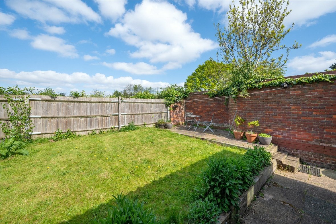 4 Bedroom House New InstructionHouse New Instruction in Buttermere Close, St Albans, Hertfordshire - View 11 - Collinson Hall