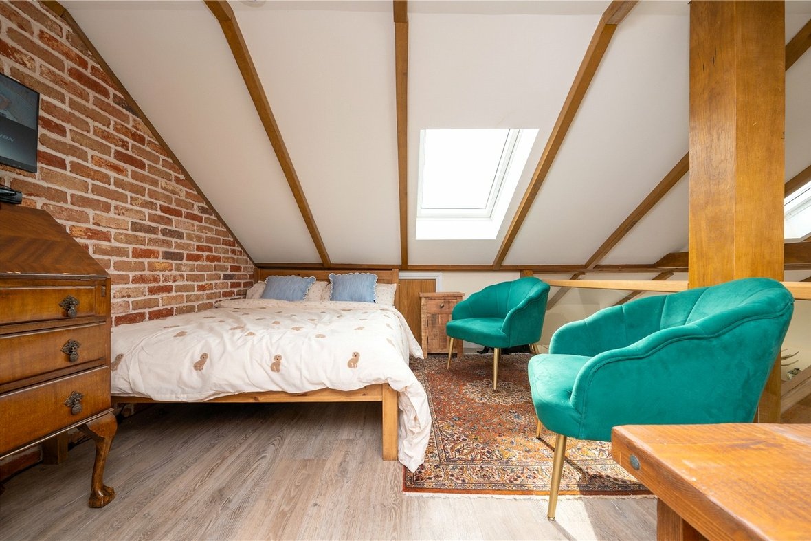 3 Bedroom House New InstructionHouse New Instruction in Chiswell Green Lane, St. Albans, Hertfordshire - View 12 - Collinson Hall