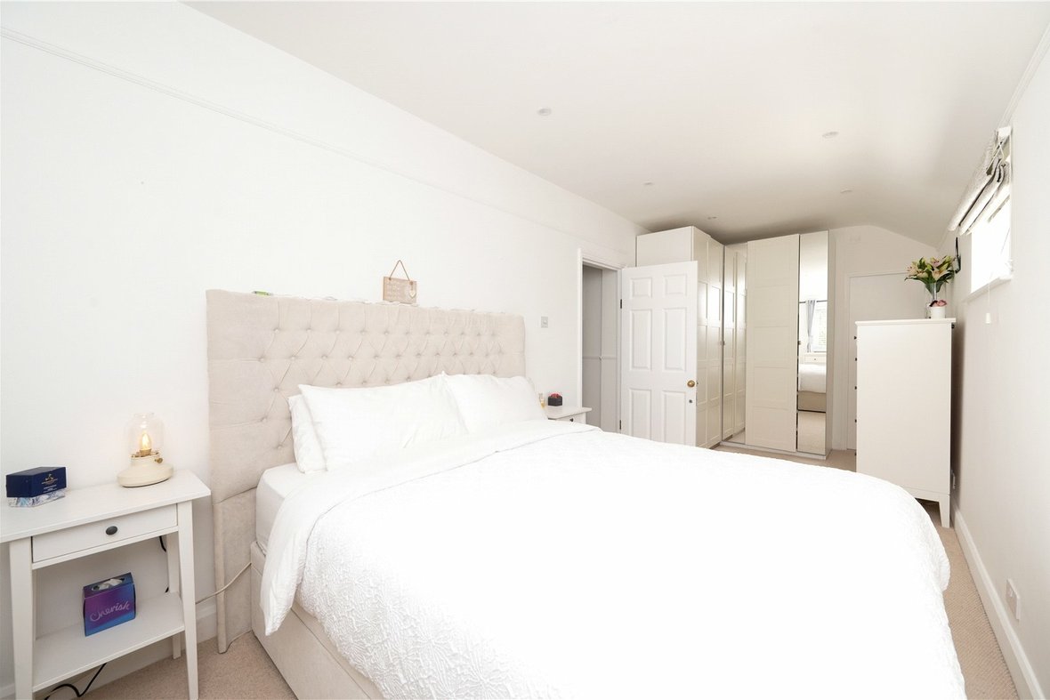 5 Bedroom House New InstructionHouse New Instruction in Aubrey Avenue, London Colney, St. Albans - View 8 - Collinson Hall