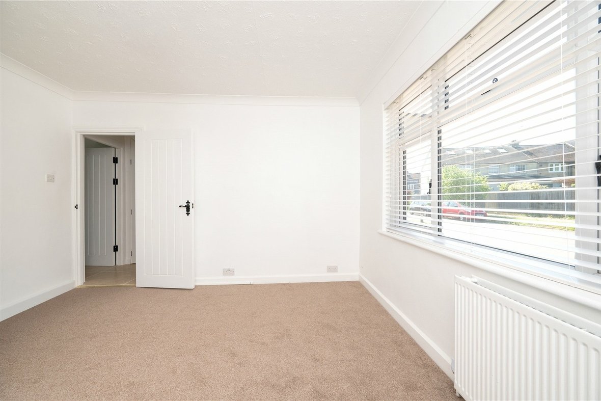 5 Bedroom House New InstructionHouse New Instruction in Aubrey Avenue, London Colney, St. Albans - View 16 - Collinson Hall