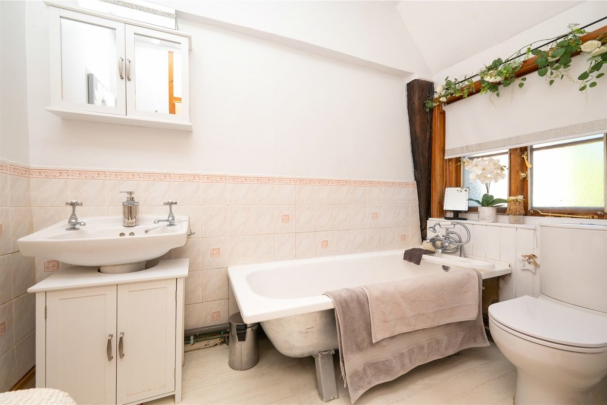 2 Bedroom House New InstructionHouse New Instruction in Fishpool Street, St. Albans, Hertfordshire - View 4 - Collinson Hall