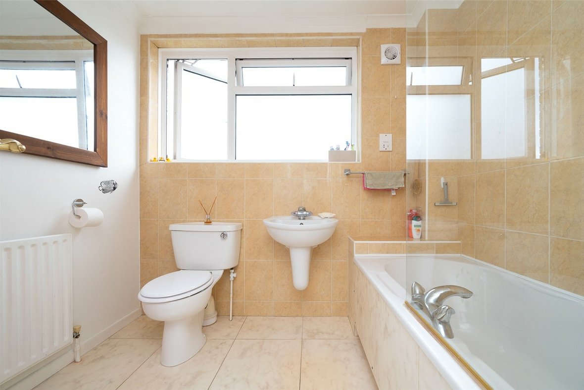 3 Bedroom House New InstructionHouse New Instruction in New House Park, St. Albans, Hertfordshire - View 9 - Collinson Hall