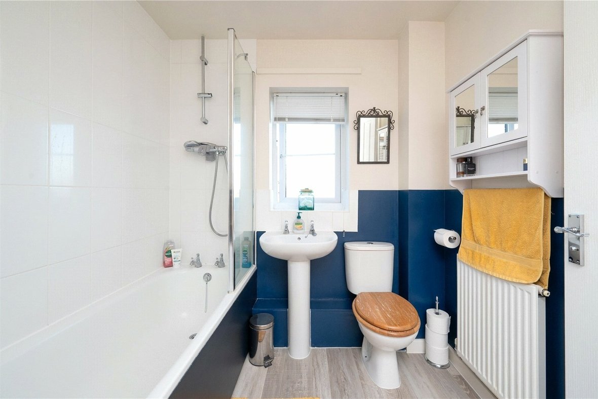 2 Bedroom House New InstructionHouse New Instruction in Pasture View, Oaklands Lane, Smallford - View 7 - Collinson Hall