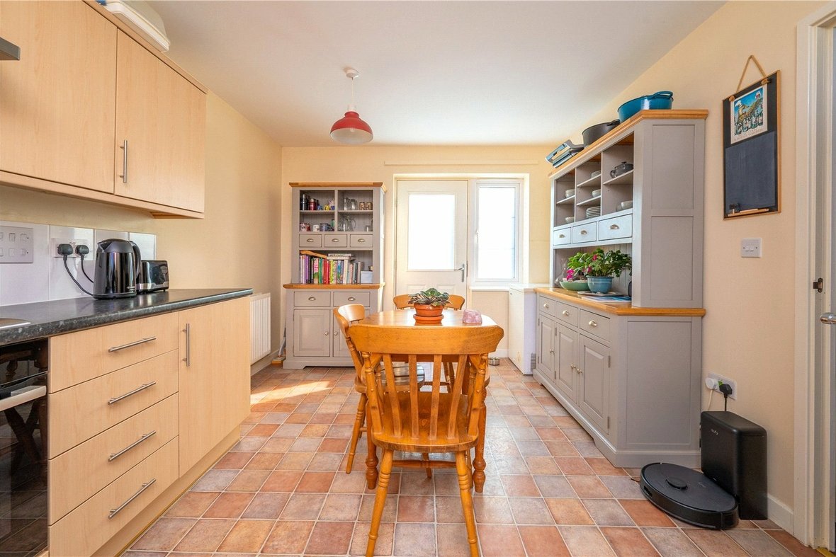 2 Bedroom House New InstructionHouse New Instruction in Pasture View, Oaklands Lane, Smallford - View 11 - Collinson Hall