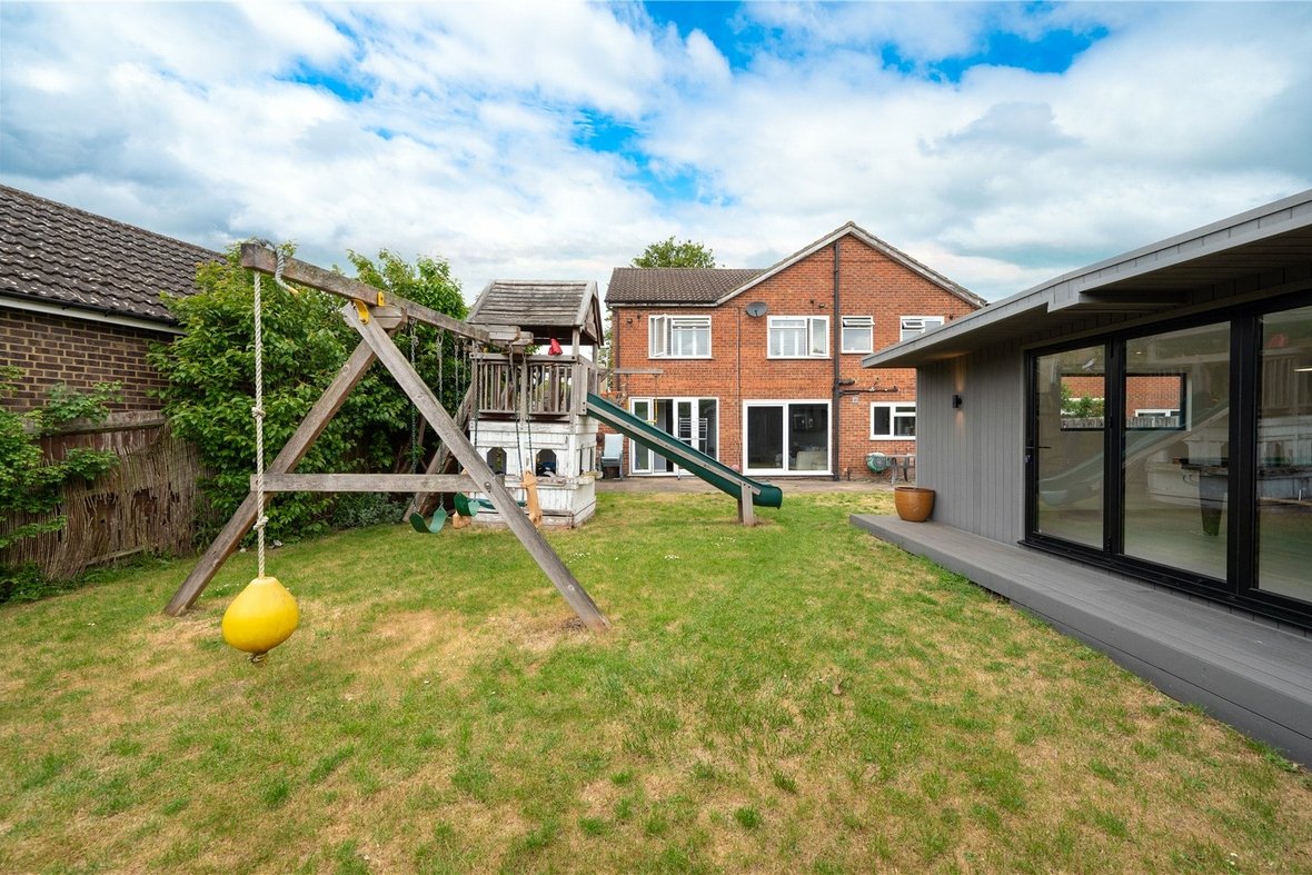 6 Bedroom House New InstructionHouse New Instruction in Maplefield, Park Street, St. Albans - View 9 - Collinson Hall