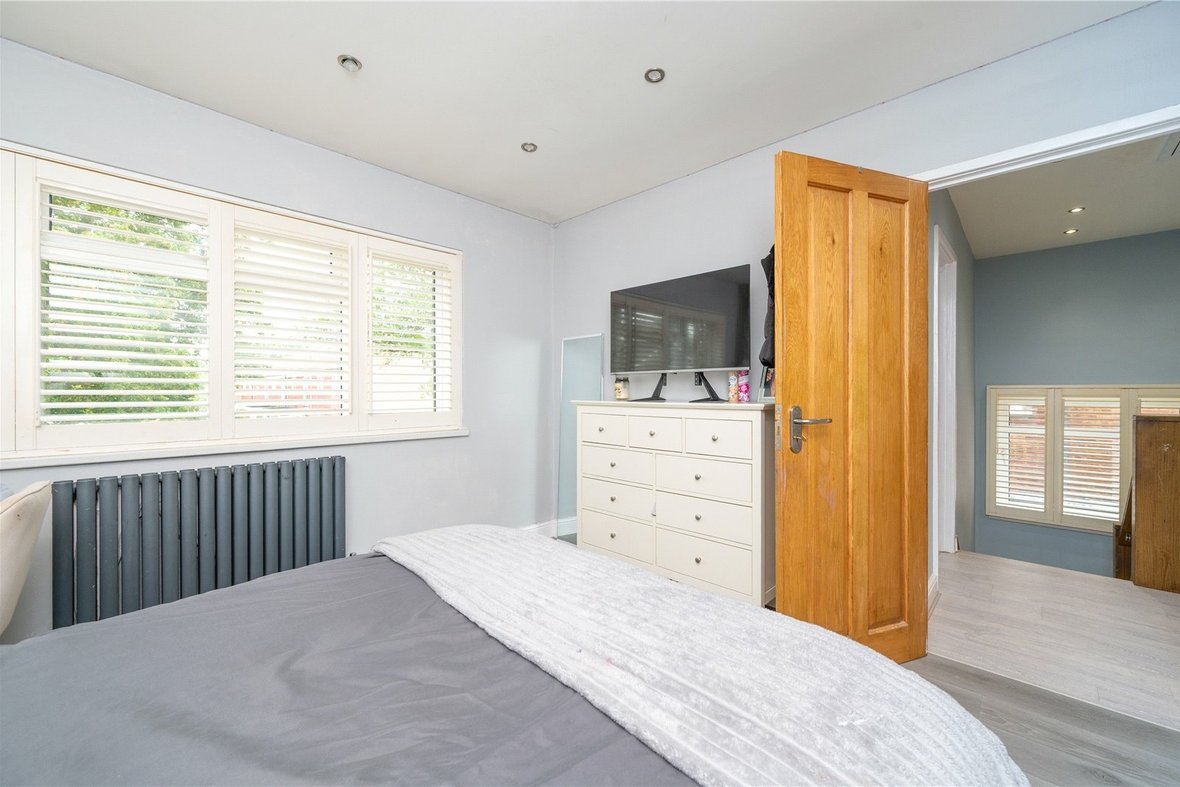 6 Bedroom House New InstructionHouse New Instruction in Maplefield, Park Street, St. Albans - View 10 - Collinson Hall