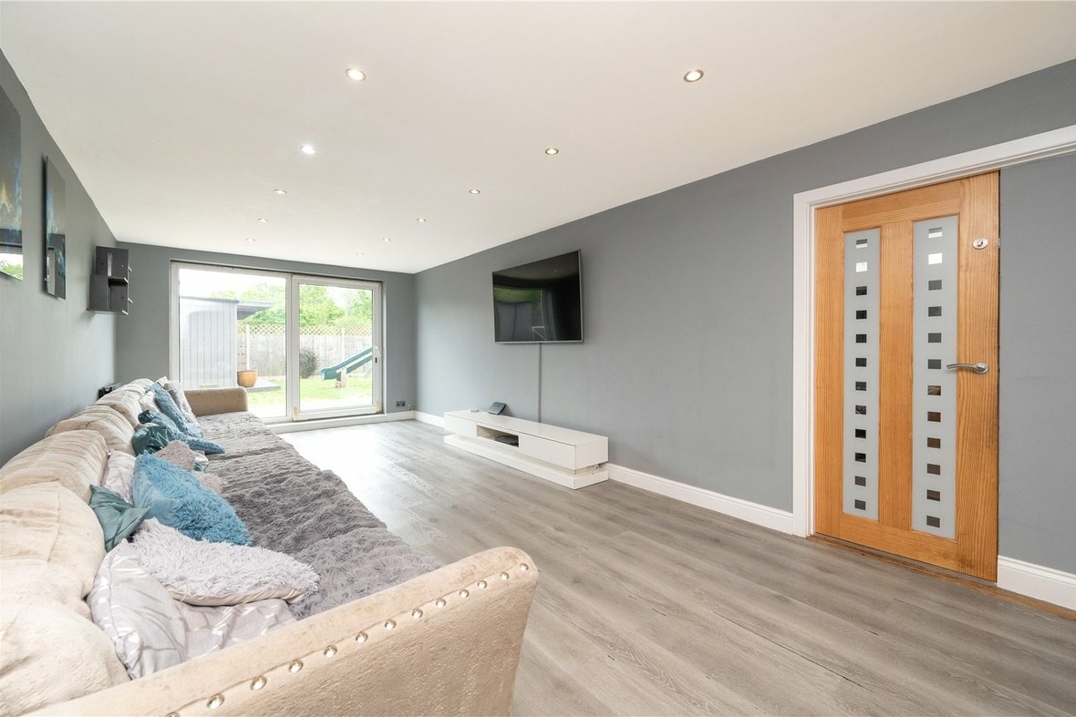 6 Bedroom House New InstructionHouse New Instruction in Maplefield, Park Street, St. Albans - View 14 - Collinson Hall