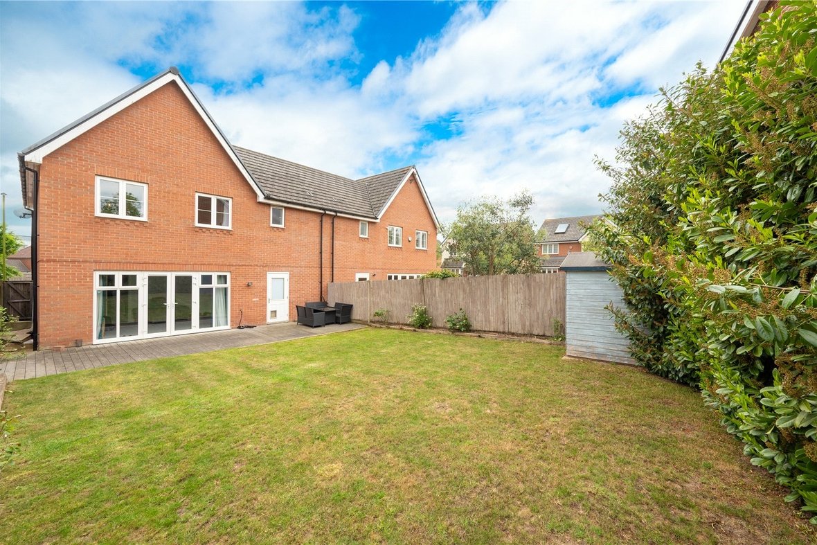 4 Bedroom House New InstructionHouse New Instruction in Burbridge Road, Leavesden, Watford - View 9 - Collinson Hall