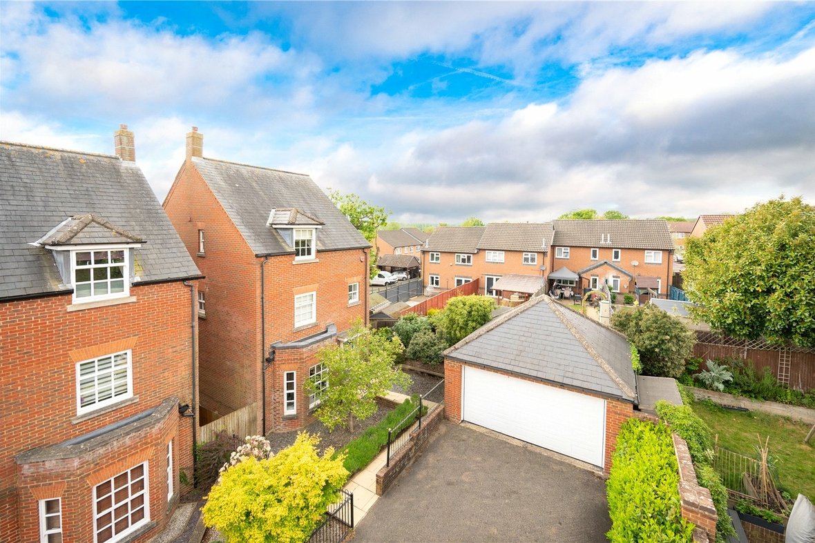 4 Bedroom House Sold Subject to ContractHouse Sold Subject to Contract in Goldsmith Way, St. Albans, Hertfordshire - View 1 - Collinson Hall