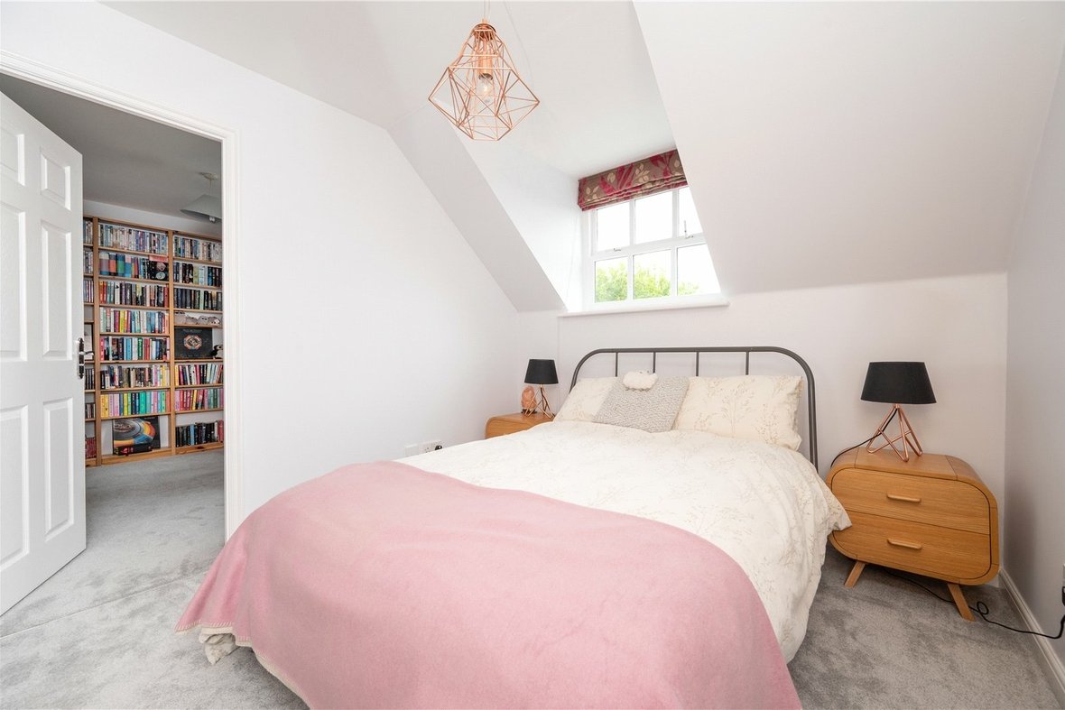 4 Bedroom House Sold Subject to ContractHouse Sold Subject to Contract in Goldsmith Way, St. Albans, Hertfordshire - View 11 - Collinson Hall