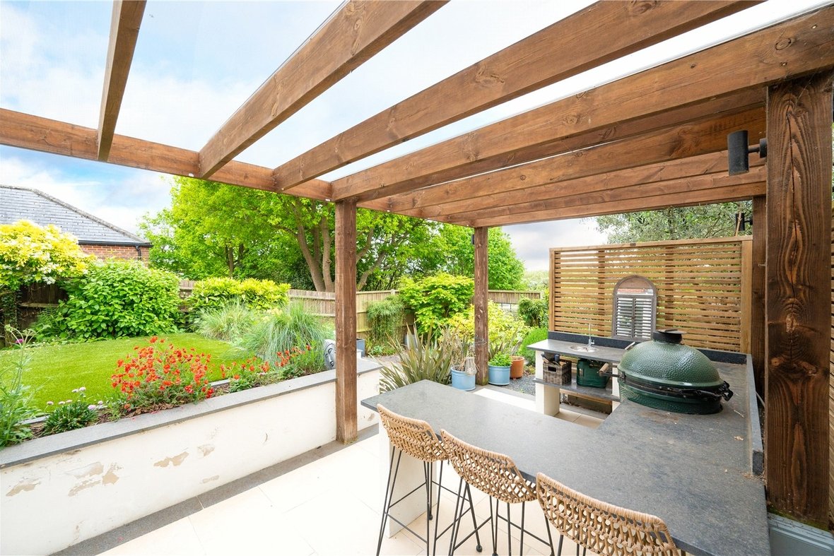 4 Bedroom House Sold Subject to ContractHouse Sold Subject to Contract in Goldsmith Way, St. Albans, Hertfordshire - View 18 - Collinson Hall