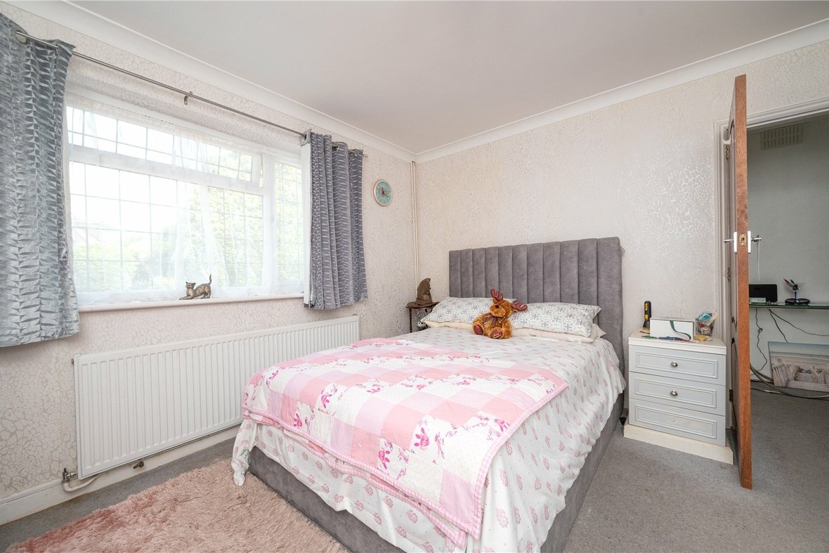 3 Bedroom Bungalow New InstructionBungalow New Instruction in The Uplands, Bricket Wood, St. Albans - View 6 - Collinson Hall