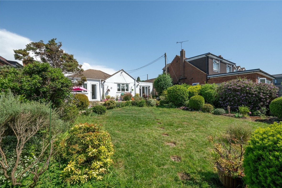 3 Bedroom Bungalow New InstructionBungalow New Instruction in The Uplands, Bricket Wood, St. Albans - View 13 - Collinson Hall