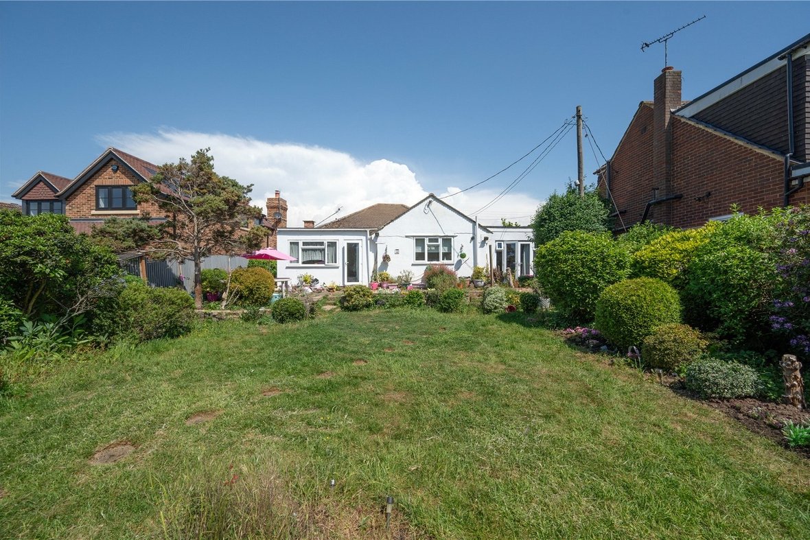 3 Bedroom Bungalow New InstructionBungalow New Instruction in The Uplands, Bricket Wood, St. Albans - View 10 - Collinson Hall