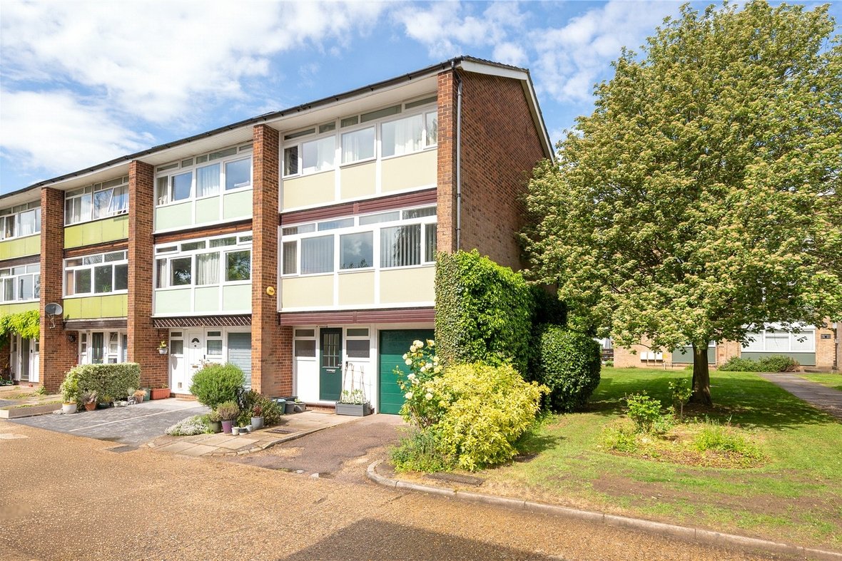 4 Bedroom House New InstructionHouse New Instruction in Abbots Park, St. Albans, Hertfordshire - View 1 - Collinson Hall