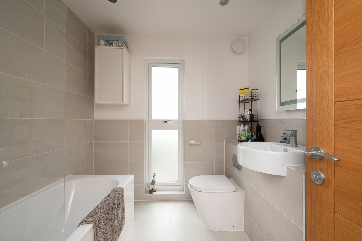 2 Bedroom Apartment New InstructionApartment New Instruction in Old London Road, St. Albans, Hertfordshire - View 8 - Collinson Hall