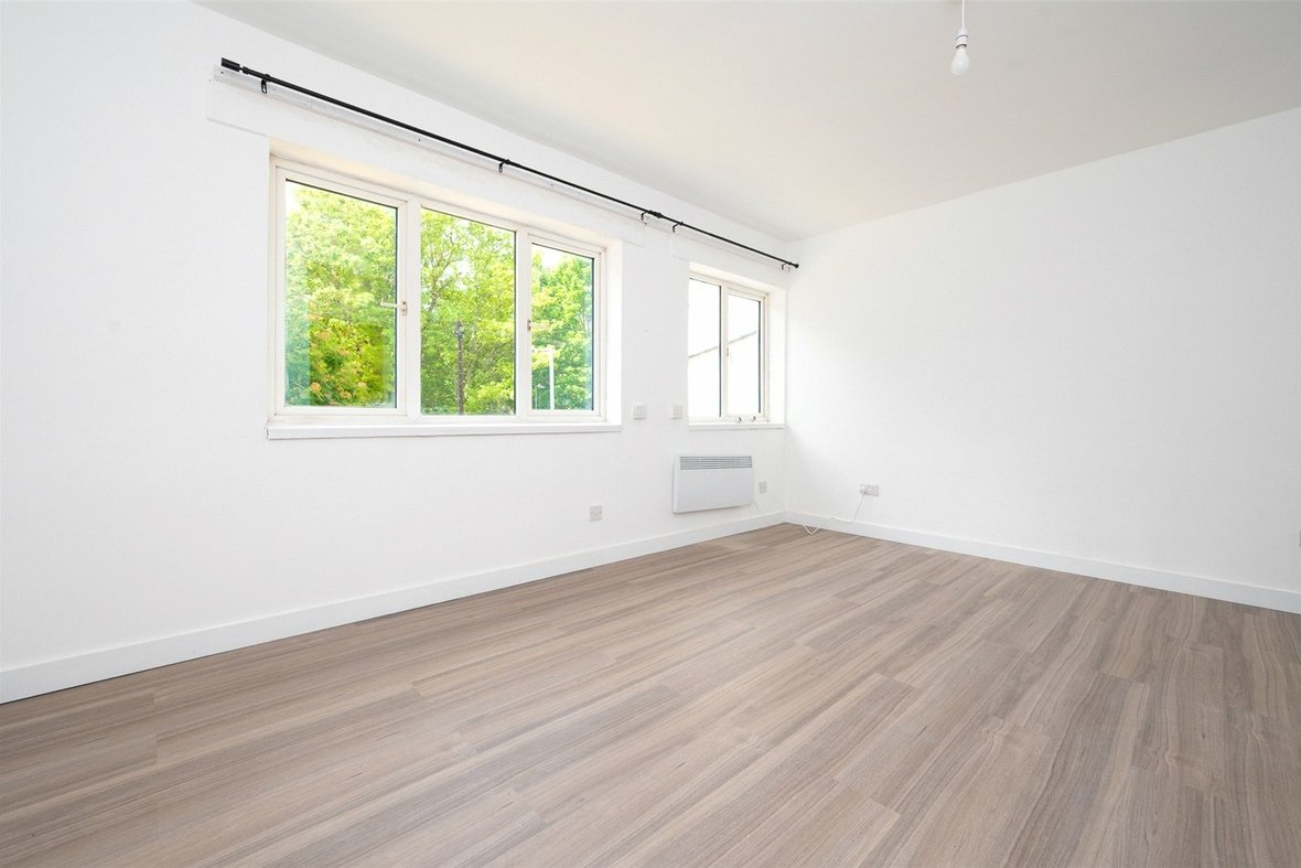 1 Bedroom Apartment To LetApartment To Let in Waverley Road, St. Albans, Hertfordshire - View 7 - Collinson Hall