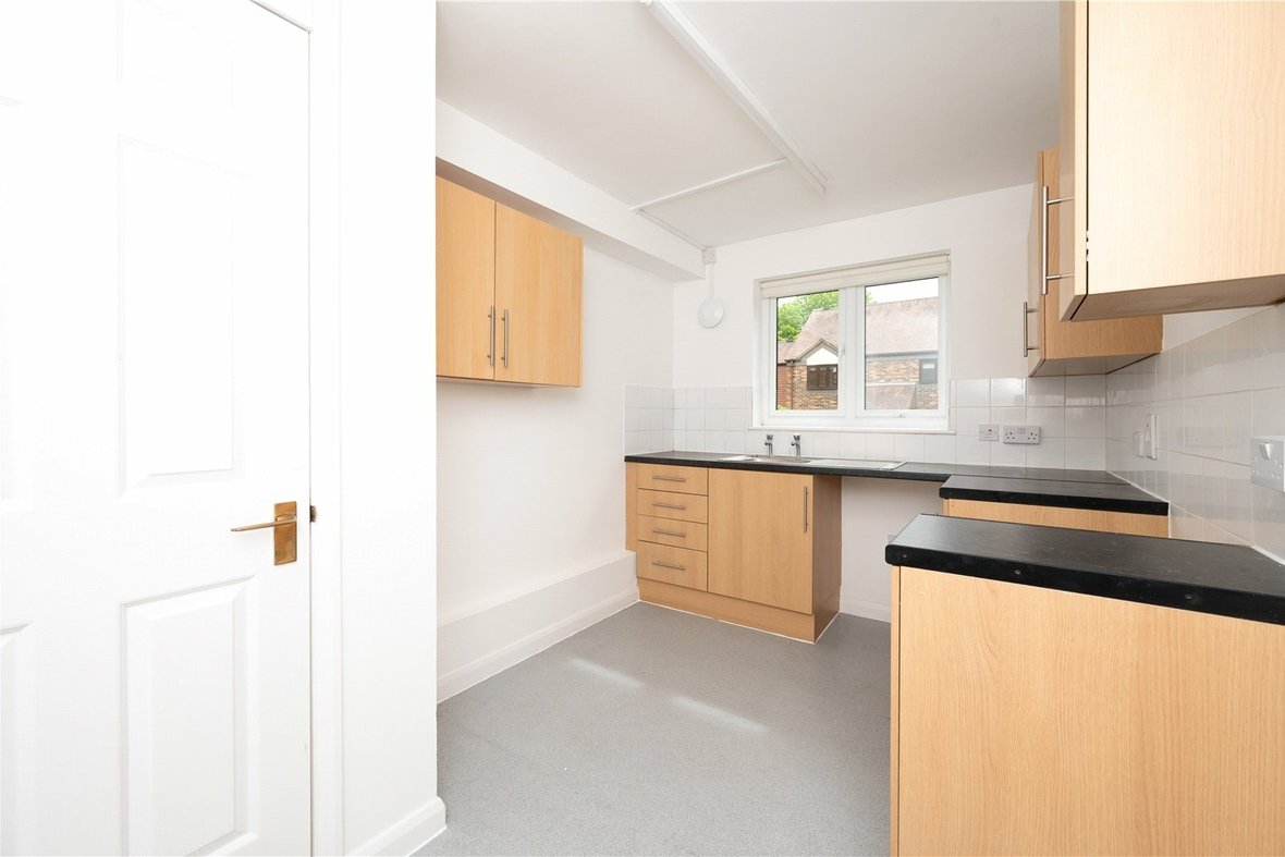 2 Bedroom Apartment New InstructionApartment New Instruction in Belmont Hill, St. Albans, Hertfordshire - View 3 - Collinson Hall