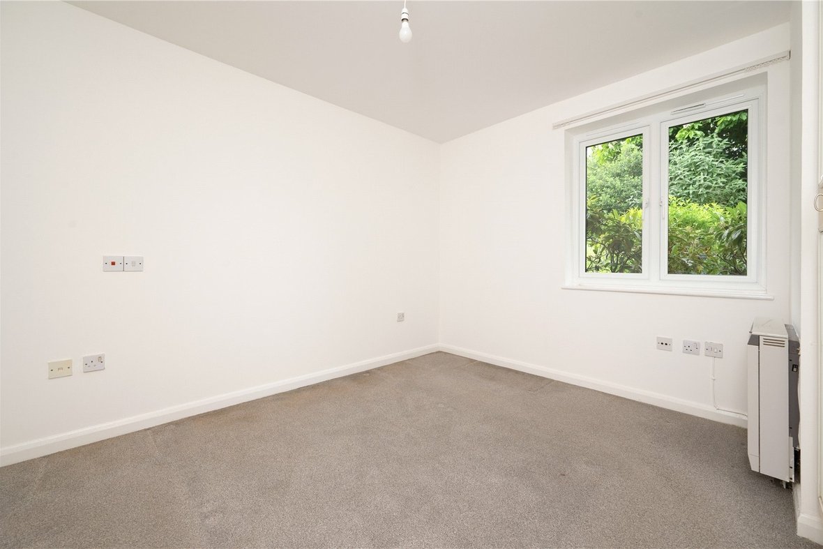 2 Bedroom Apartment New InstructionApartment New Instruction in Belmont Hill, St. Albans, Hertfordshire - View 7 - Collinson Hall