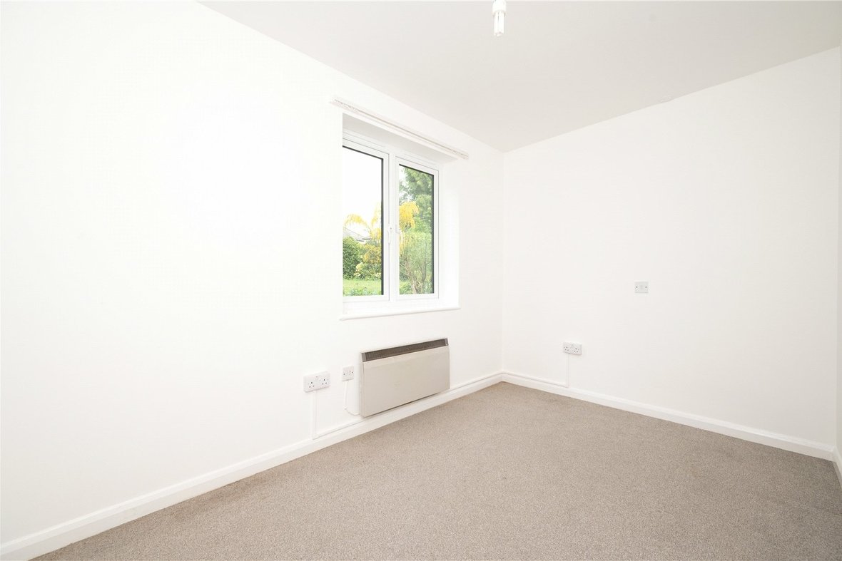 2 Bedroom Apartment New InstructionApartment New Instruction in Belmont Hill, St. Albans, Hertfordshire - View 10 - Collinson Hall