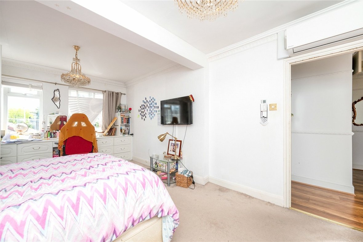 5 Bedroom House New InstructionHouse New Instruction in St. Albans Road West, Hatfield, Hertfordshire - View 15 - Collinson Hall