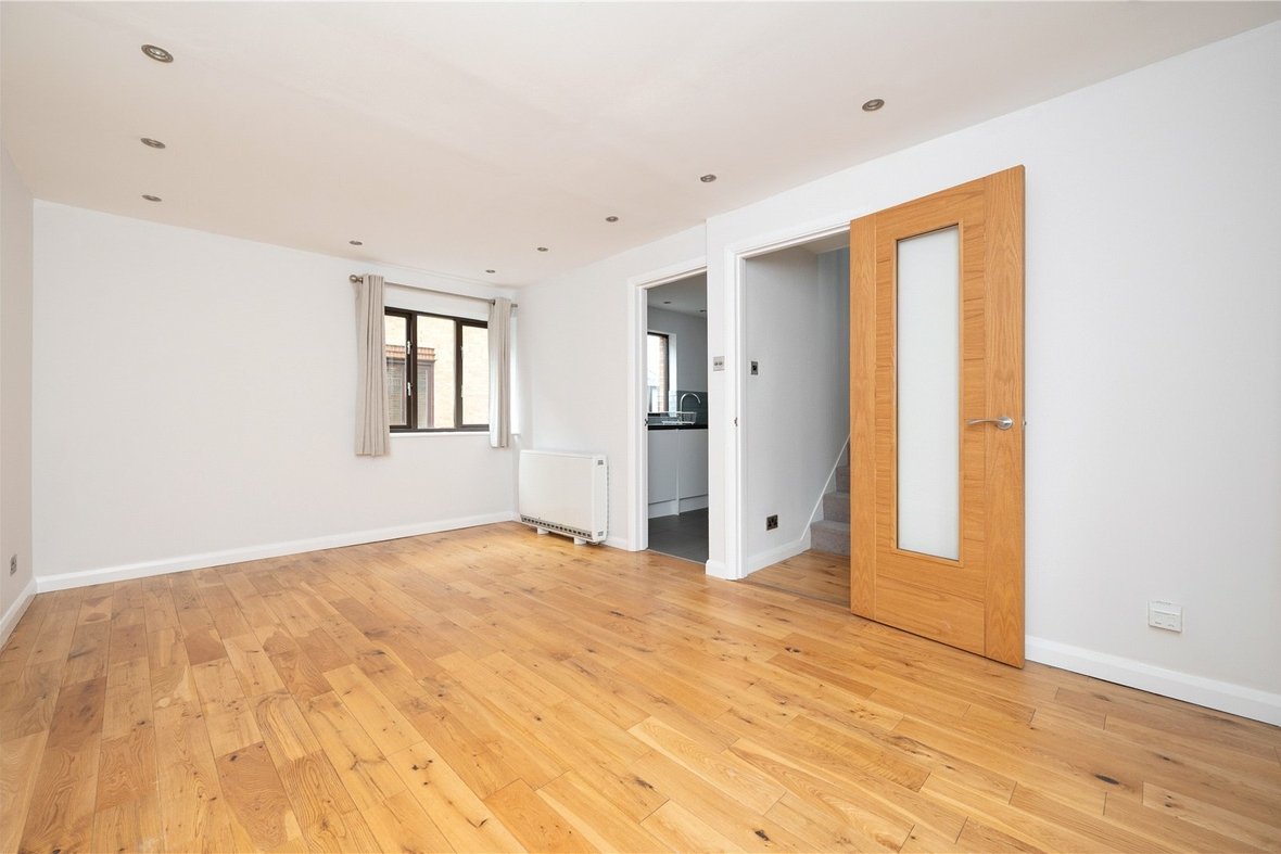 2 Bedroom Maisonette New InstructionMaisonette New Instruction in Victoria Street, St. Albans, Hertfordshire - View 2 - Collinson Hall