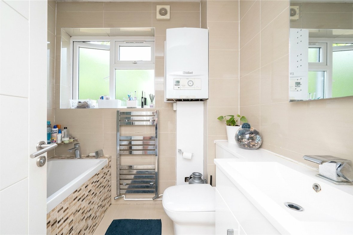 4 Bedroom House New InstructionHouse New Instruction in Whitecroft, St. Albans, Hertfordshire - View 8 - Collinson Hall