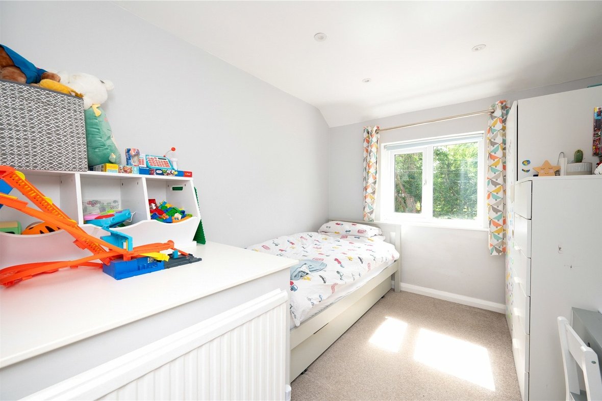 3 Bedroom House New InstructionHouse New Instruction in Hill End Lane, St. Albans, Hertfordshire - View 13 - Collinson Hall