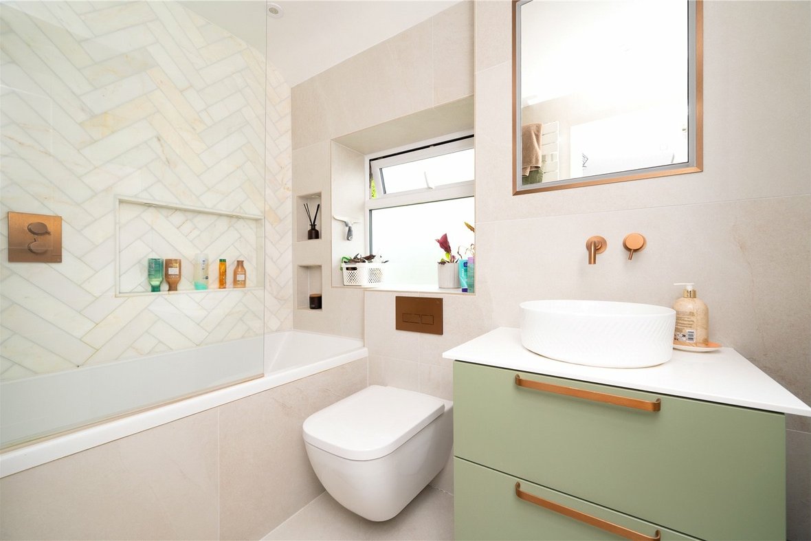 3 Bedroom House New InstructionHouse New Instruction in Hill End Lane, St. Albans, Hertfordshire - View 9 - Collinson Hall
