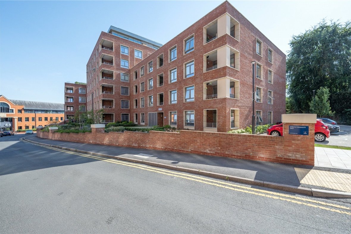 1 Bedroom Apartment New InstructionApartment New Instruction in Grosvenor Road, St. Albans, Hertfordshire - View 18 - Collinson Hall