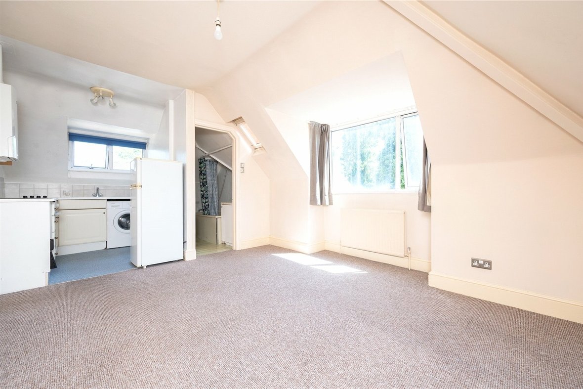 1 Bedroom  New Instruction New Instruction in Beaconsfield Road, St. Albans, Hertfordshire - View 4 - Collinson Hall