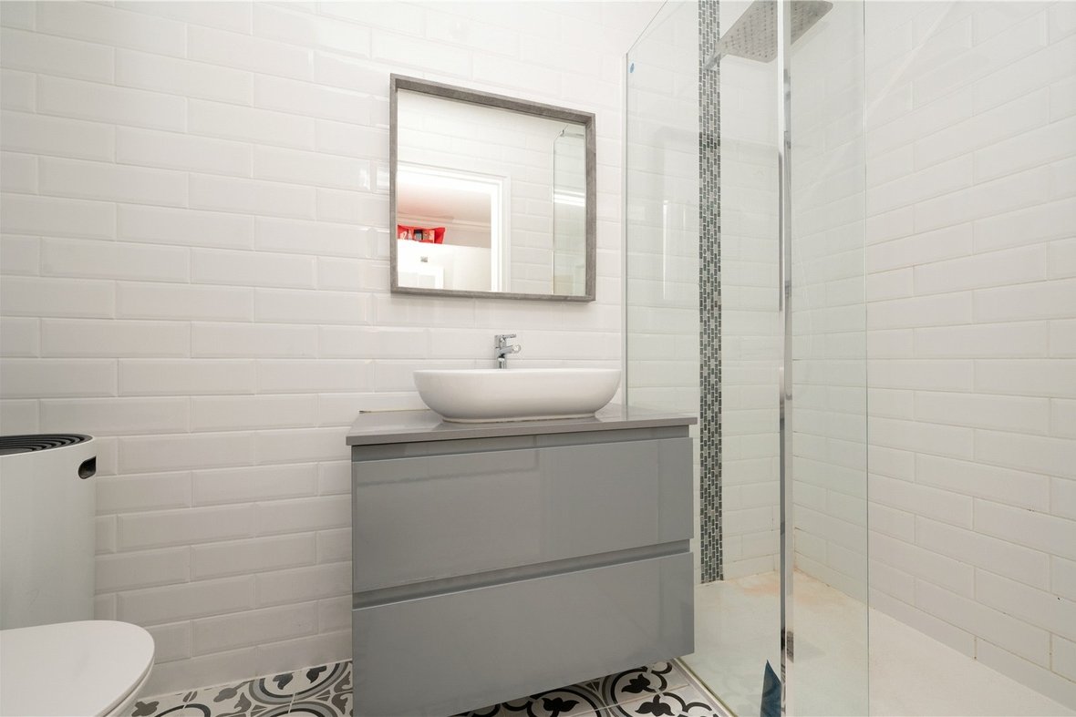 4 Bedroom House New InstructionHouse New Instruction in Napsbury Lane, St. Albans, Hertfordshire - View 8 - Collinson Hall