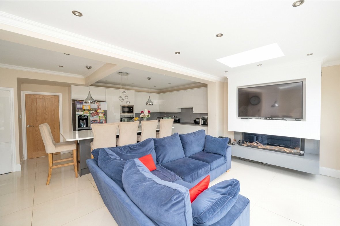 4 Bedroom House New InstructionHouse New Instruction in Napsbury Lane, St. Albans, Hertfordshire - View 17 - Collinson Hall
