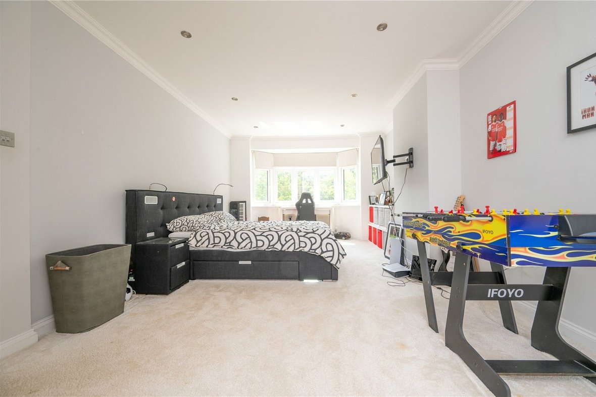 4 Bedroom House New InstructionHouse New Instruction in Napsbury Lane, St. Albans, Hertfordshire - View 13 - Collinson Hall