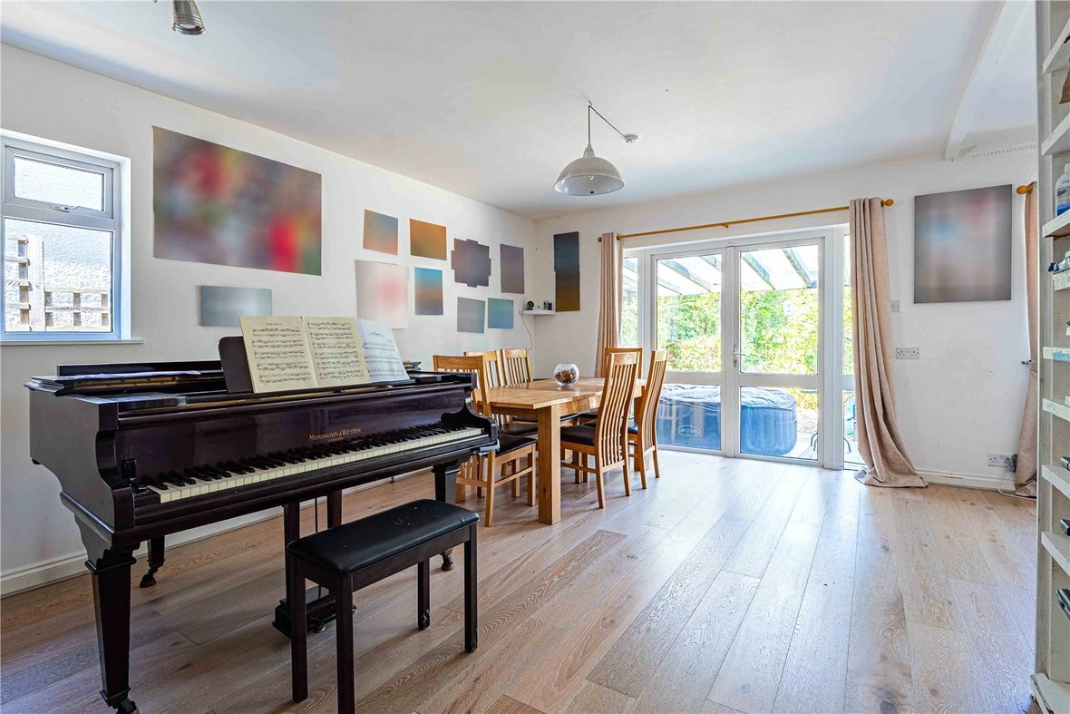 3 Bedroom House New InstructionHouse New Instruction in Colney Heath Lane, St. Albans, Hertfordshire - View 15 - Collinson Hall