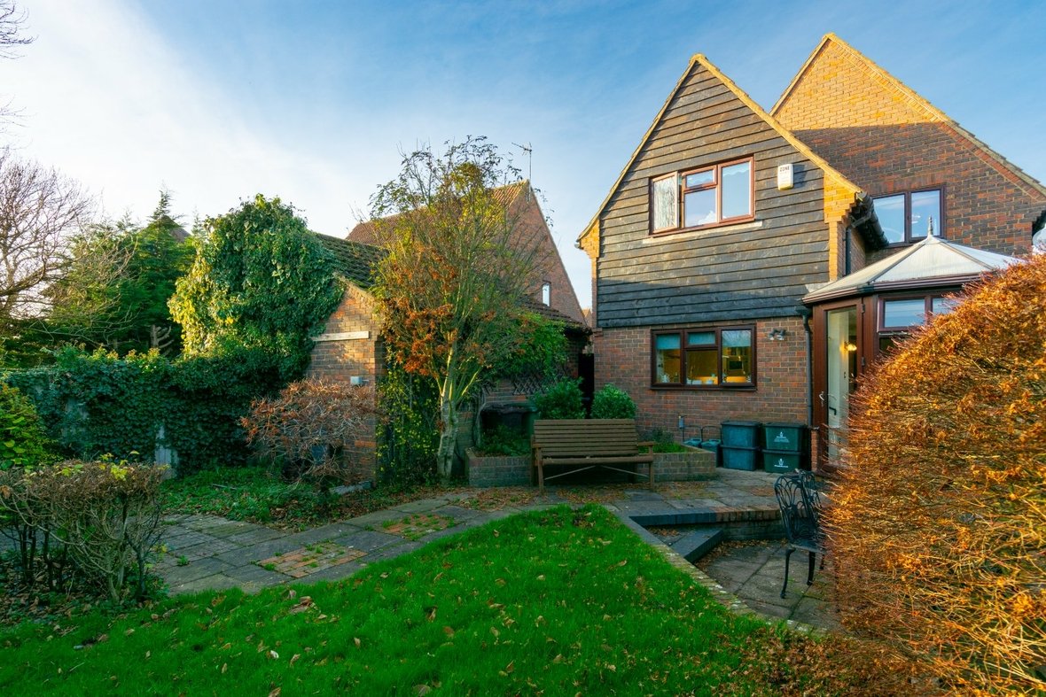 4 Bedroom House Sold Subject to Contract in Old Orchard, Park Street, St. Albans - View 19 - Collinson Hall