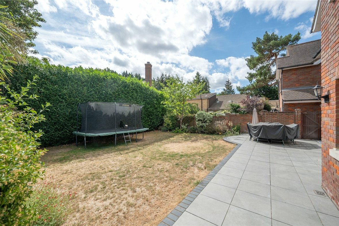 7 Bedroom House Sold Subject to ContractHouse Sold Subject to Contract in Watford Road, St. Albans, Hertfordshire - View 15 - Collinson Hall