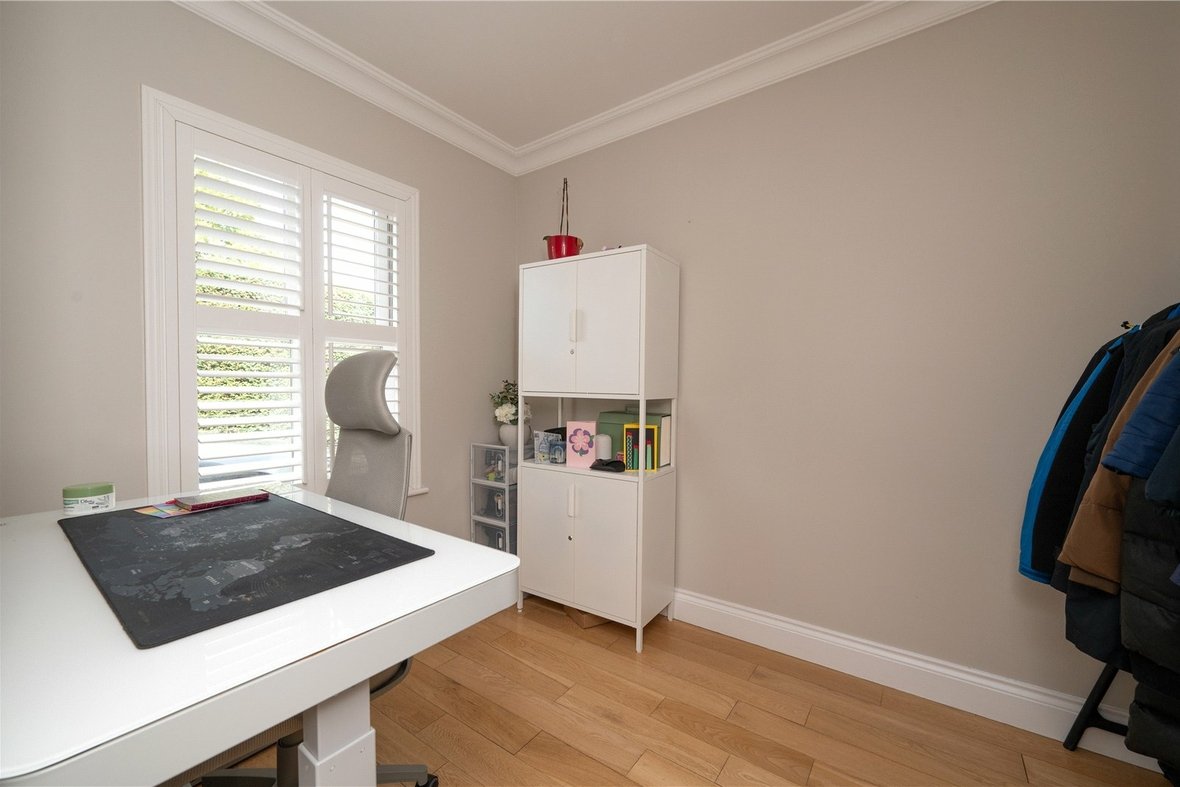 7 Bedroom House Sold Subject to ContractHouse Sold Subject to Contract in Watford Road, St. Albans, Hertfordshire - View 18 - Collinson Hall