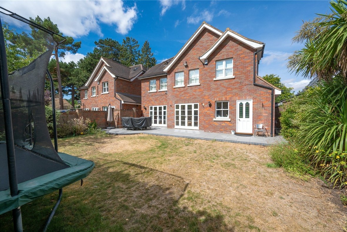 7 Bedroom House Sold Subject to ContractHouse Sold Subject to Contract in Watford Road, St. Albans, Hertfordshire - View 23 - Collinson Hall