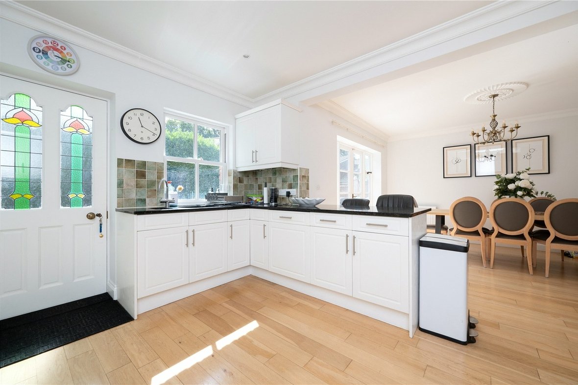 7 Bedroom House Sold Subject to ContractHouse Sold Subject to Contract in Watford Road, St. Albans, Hertfordshire - View 17 - Collinson Hall