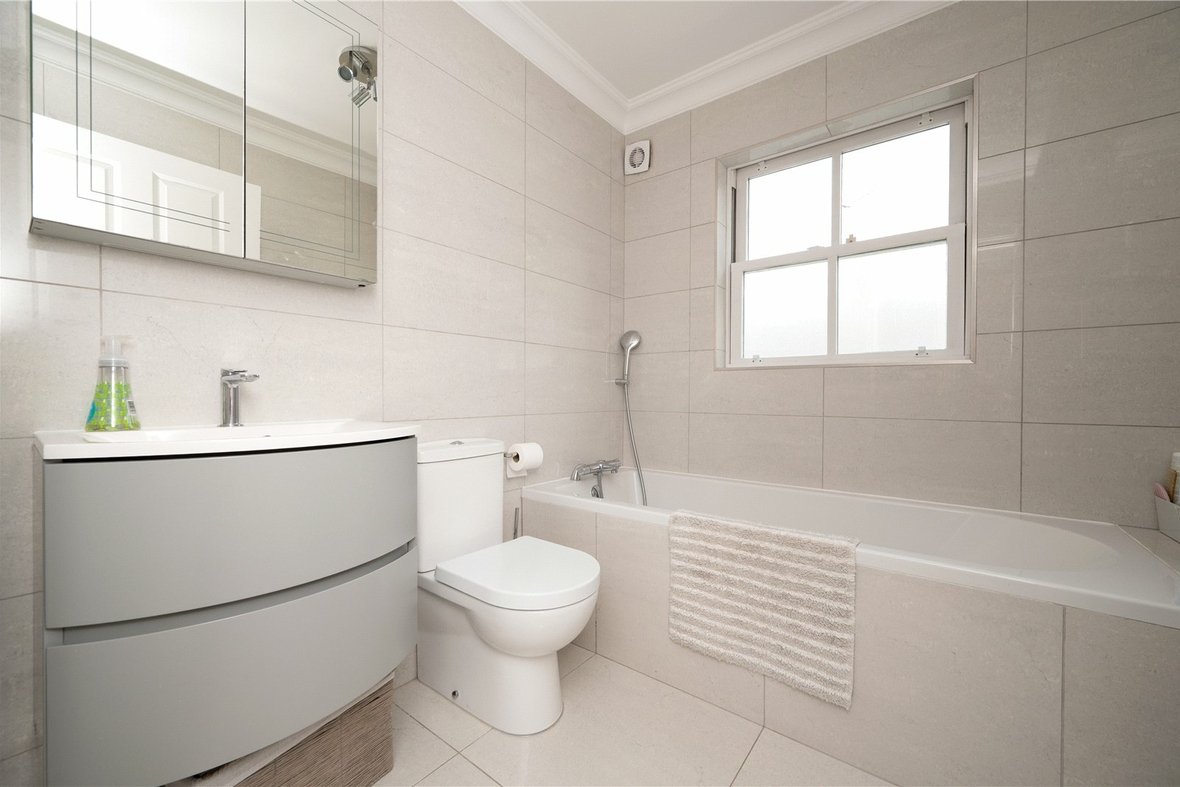 7 Bedroom House Sold Subject to ContractHouse Sold Subject to Contract in Watford Road, St. Albans, Hertfordshire - View 8 - Collinson Hall