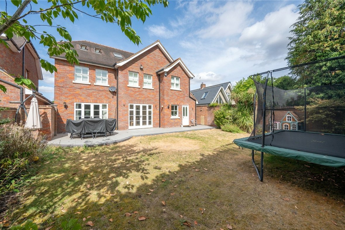 7 Bedroom House Sold Subject to ContractHouse Sold Subject to Contract in Watford Road, St. Albans, Hertfordshire - View 9 - Collinson Hall
