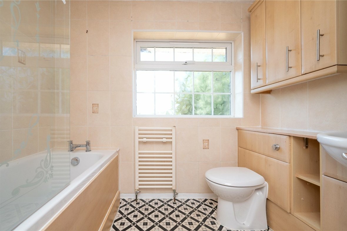 3 Bedroom House New InstructionHouse New Instruction in Hunters Ride, Bricket Wood, St. Albans - View 7 - Collinson Hall