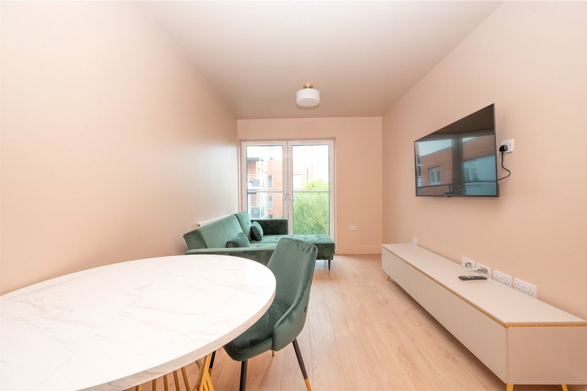 1 Bedroom Apartment New InstructionApartment New Instruction in Charrington Place, St. Albans, Hertfordshire - View 9 - Collinson Hall